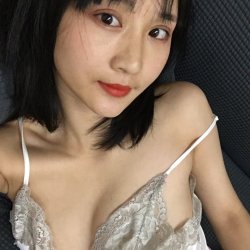 Sexy Asian 🤤❤️ (20y)